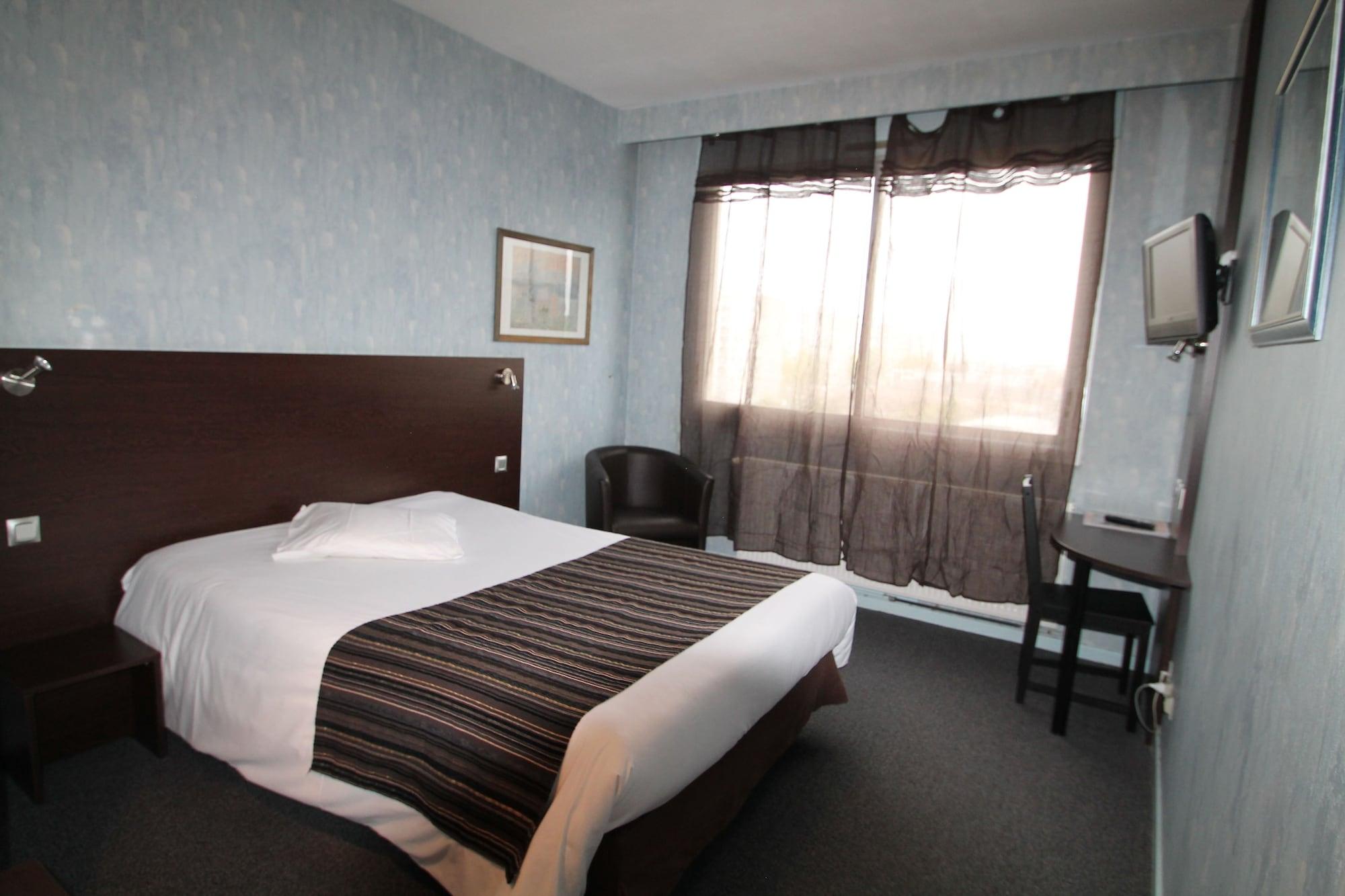 Adonis Lyon Est Hotel Artys Saint-Priest-en-Jarez Zewnętrze zdjęcie