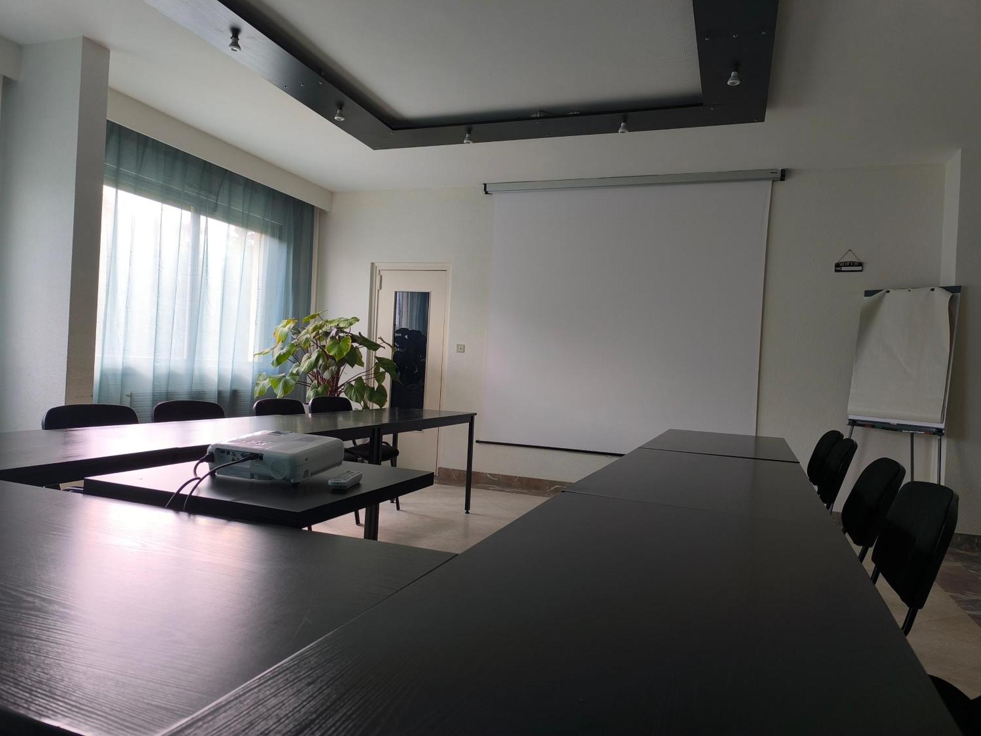 Adonis Lyon Est Hotel Artys Saint-Priest-en-Jarez Zewnętrze zdjęcie